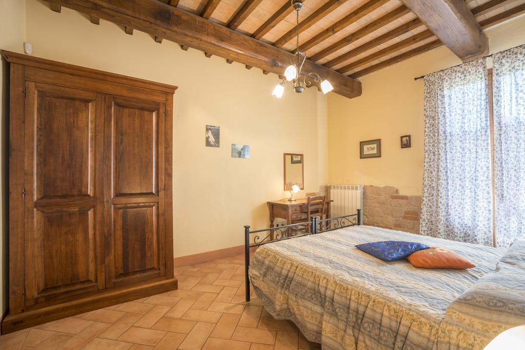 Agriturismo Il Poggetto San Gimignano Bagian luar foto