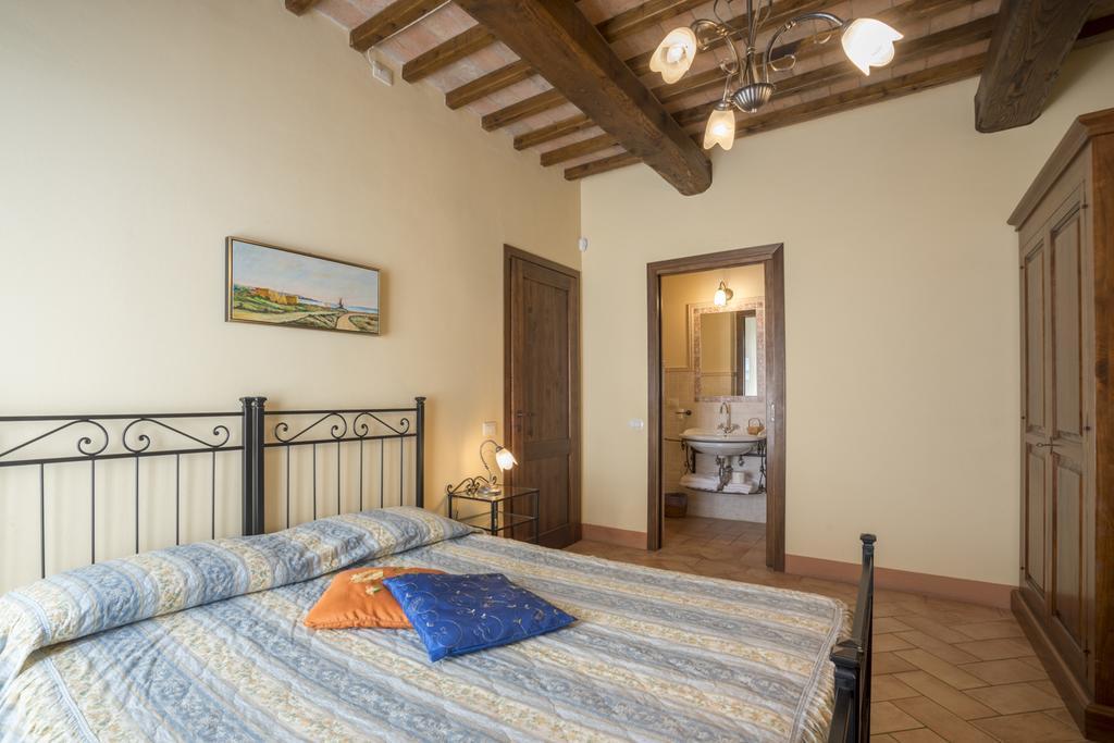 Agriturismo Il Poggetto San Gimignano Bagian luar foto