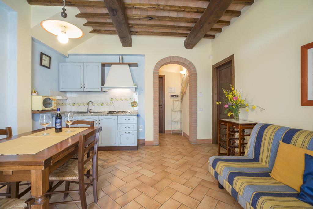 Agriturismo Il Poggetto San Gimignano Bagian luar foto