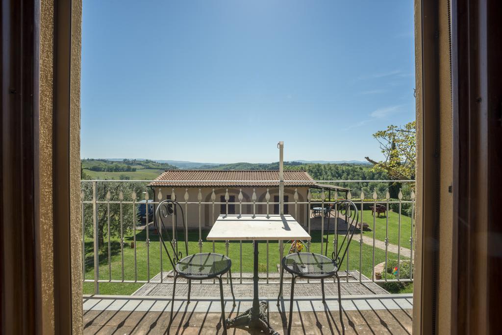Agriturismo Il Poggetto San Gimignano Bagian luar foto