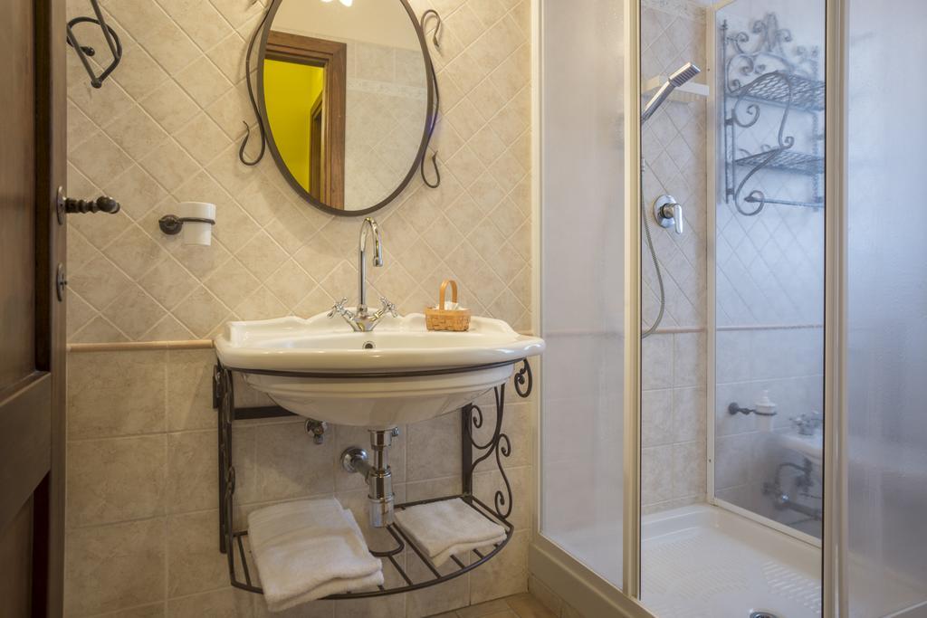 Agriturismo Il Poggetto San Gimignano Bagian luar foto