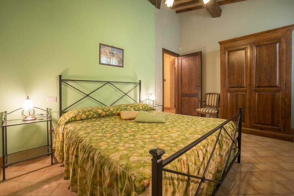Agriturismo Il Poggetto San Gimignano Bagian luar foto