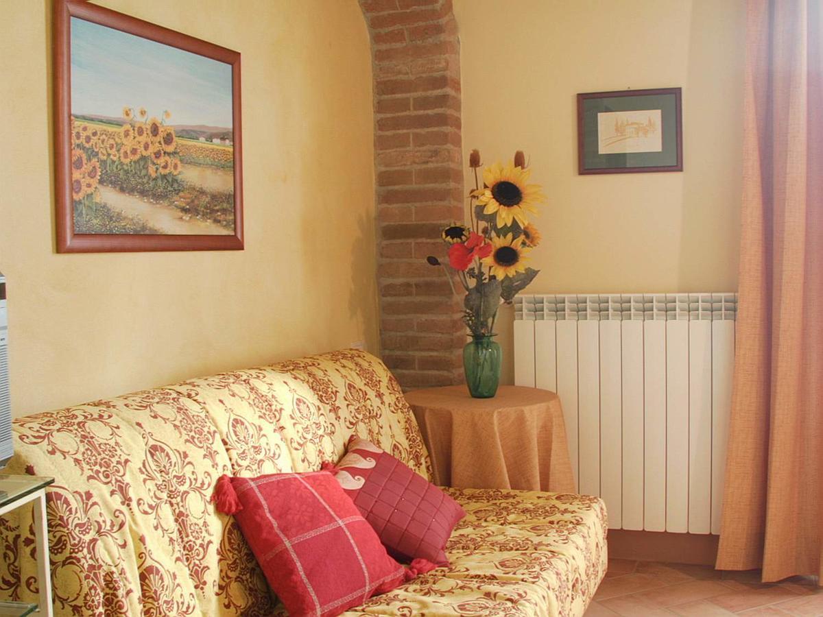 Agriturismo Il Poggetto San Gimignano Bagian luar foto